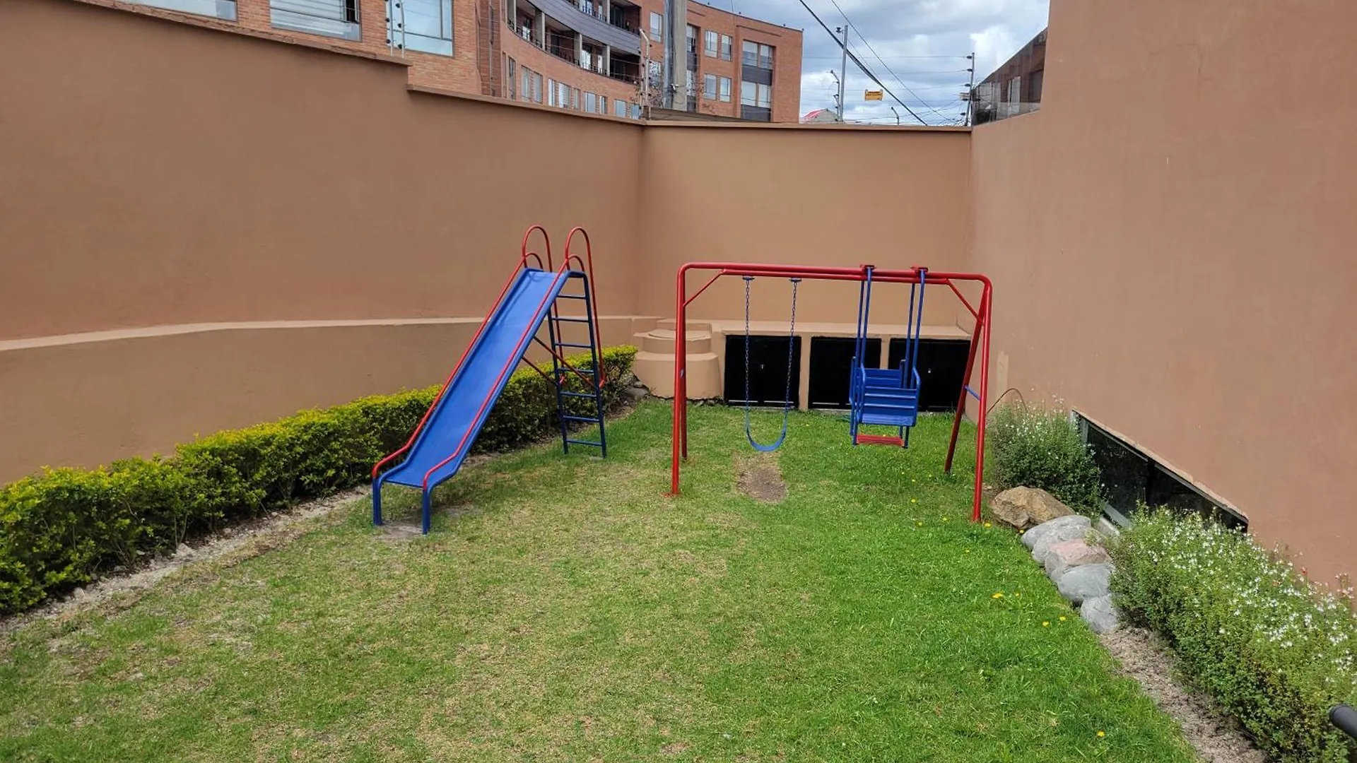 Departamento Duplex Con Terraza Lägenhet Cuenca Ecuador